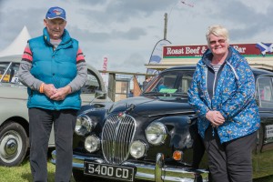 VINTAGE CAR EXHIBITORS ARNOLD & HILDA THOMSON, ROTHES WITH THE 1961 MK2 JAG